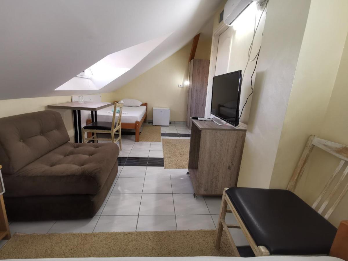 Marex Centar Ξενοδοχείο Jabuka Εξωτερικό φωτογραφία